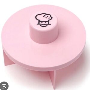 Crumbl pink cookie cutter